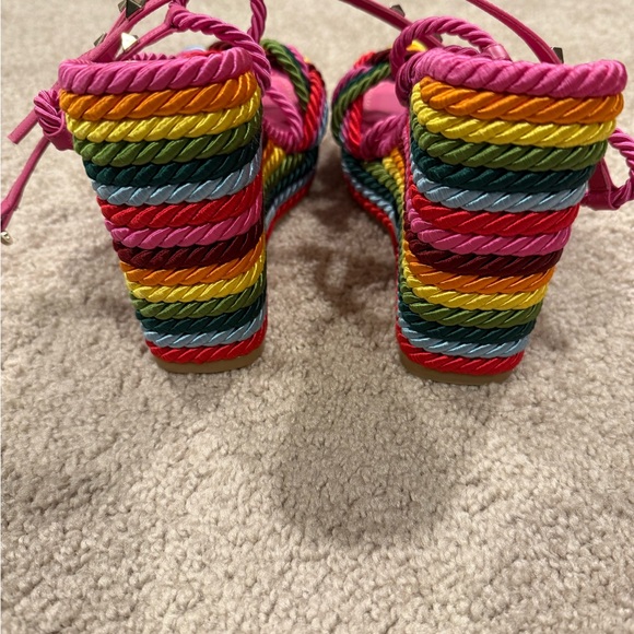 Valentino Rockstud Rainbow Wedge - MINT CONDITION - Size 38 - Picture 5 of 7